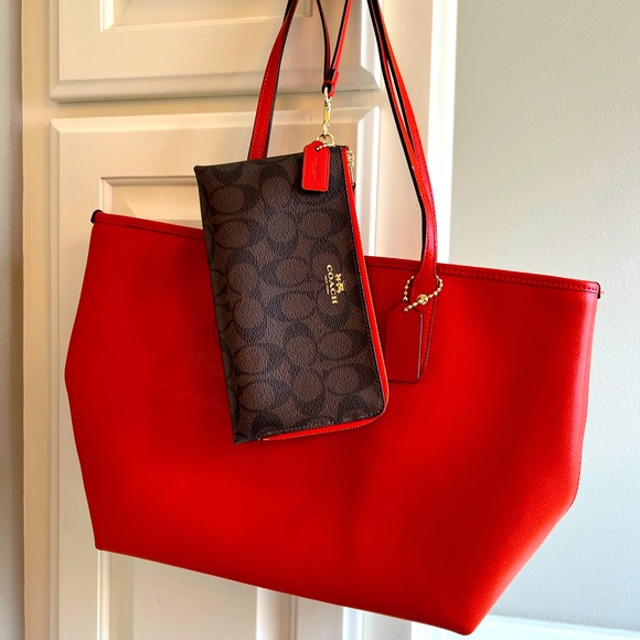 Coach Handbags - Coach purse and wallet